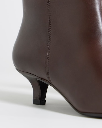 Shayna Pointed Toe Kitten Heel Leather Ankle Boots - Extra Wide Fit (EEE)