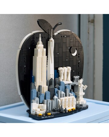 LEGO Architecture New York City The Big Apple 21066