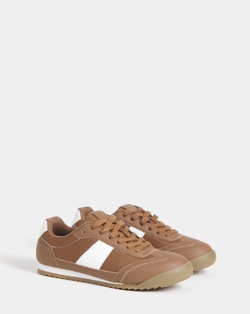 Storm Classic Retro Trainer - Wide Fit (E)
