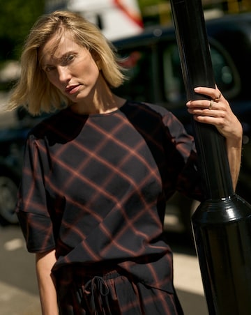 Navy Check Structured Sleeve Top