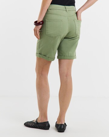 24/7 Sage Knee Shorts
