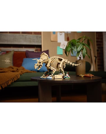 LEGo Jurassic World Dinosaur Fossils: Triceratops 77985