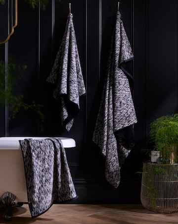 Laurence Llewelyn-Bowen Orion Towel
