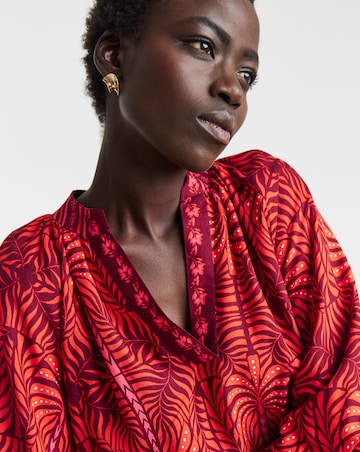 Collarless Puff Sleeve Top