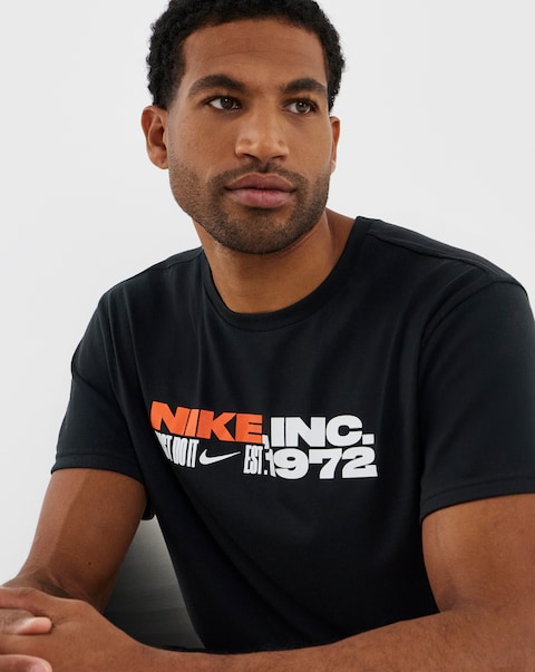 Nike 1971 Graphic Hydroguard T-Shirt