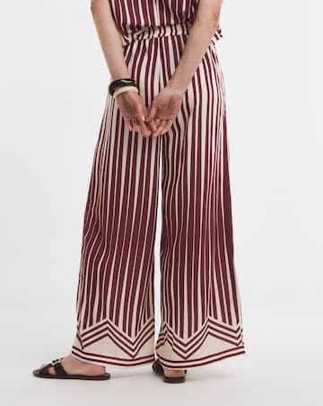Printed Wide Leg Trouser