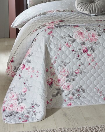 Catherine Lansfield Canterbury Bedspread