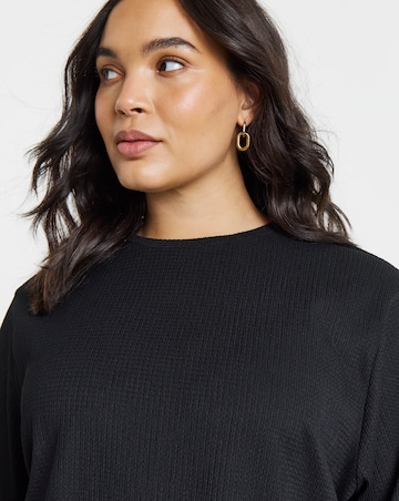 Simply Be Black Crew Neck Textured Asymmetrical Hem Longline Top