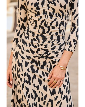Sosandar Ruchded Front Fit & Flare Dress
