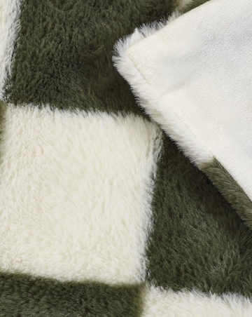 Catherine Lansfield Cosy Soft Checkerboard Throw