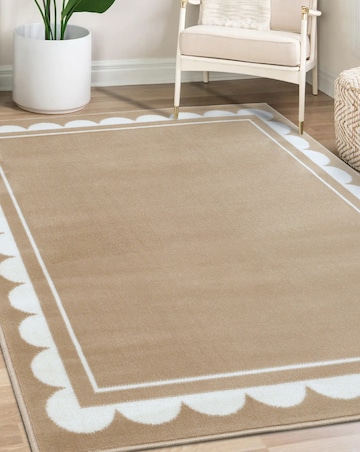 Maestro Scalloped Border Rug