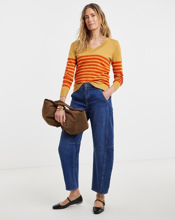 VN V-Neck Jumper