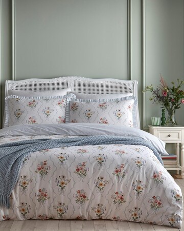 Appletree Floral Bouquet Duvet Cover Set