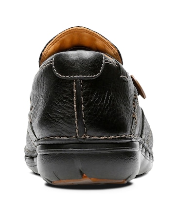 Clarks Un Loop Contrast Embroidery Leather Slip on Shoes - Wide Fit (E)