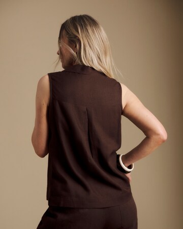Julipa Linen Sleeveless Shirt