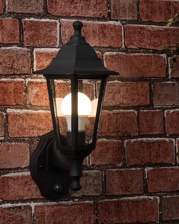 ValueLights Mayfair Outdoor Security PIR Motion Sensor Light - Bulb Included