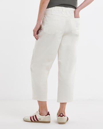 Barrel Leg Chino