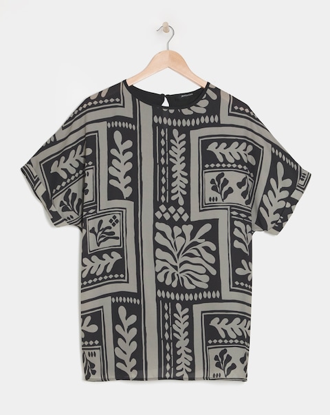 Woven Crepe Short Sleeve Boxy Top