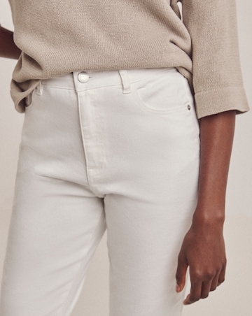 Anthology White Capri Jeans