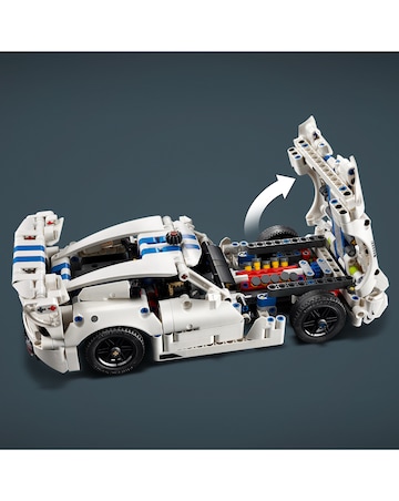 LEGO Technic Skeleton Look Car