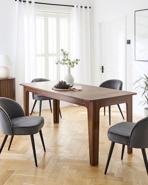 Charlotte 6 Seater Extendable Dining Table