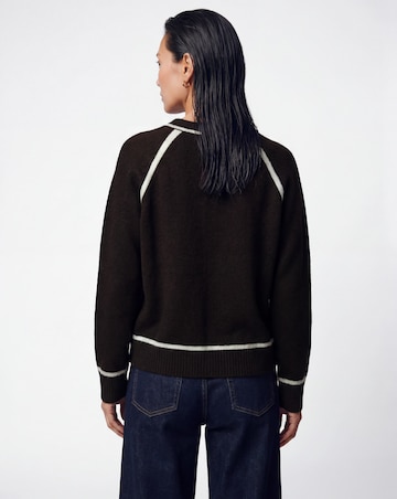 Contrast Crew Neck Knitted Jumper