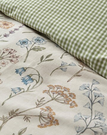 D & D Meadow Floral Duvet Cover Set