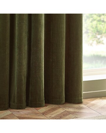 Yard Heavy Chenille Lined Eyelet Curtains