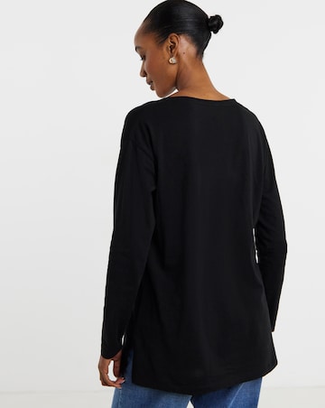 Black 3/4 Sleeve Slouch V-Neck Longline Top
