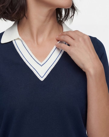 Contrast Collar V Neck Jumper