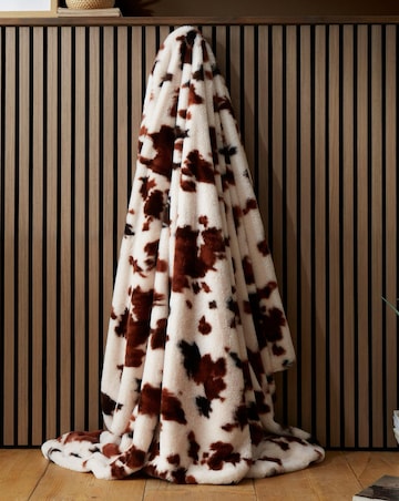Fusion Cow Print Faux Fur Bedspread