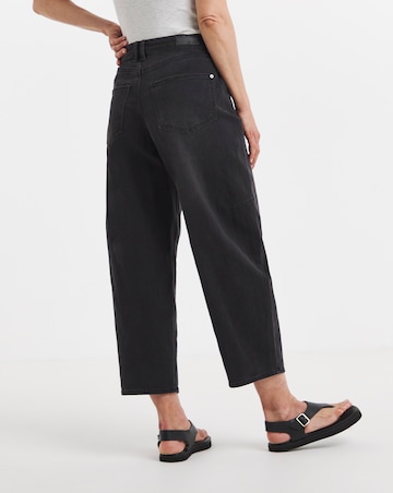 Washed Black Authentic Stretch Tapered Jeans