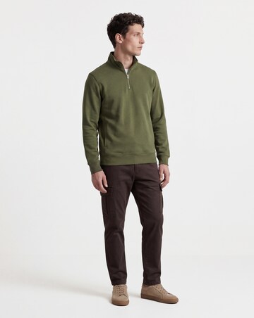 1/4 Zip Funnel Neck Sweatshirt