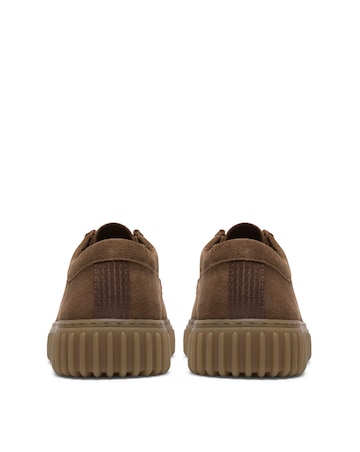 Clarks Torhill Lo Suede Shoe - Light Brown