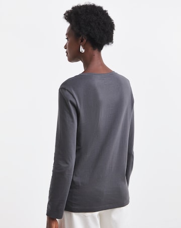 Black, White, Charcoal 3 Pack V-Neck Long Sleeve T-Shirt