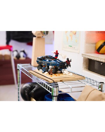 LEGO Marvel Spider Man Prison Transport Chase 76349