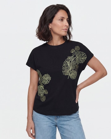 Leaf Applique T-Shirt