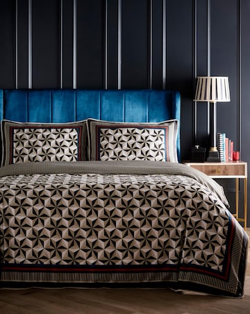 Laurence Llewelyn-Bowen Hero Duvet Cover Set