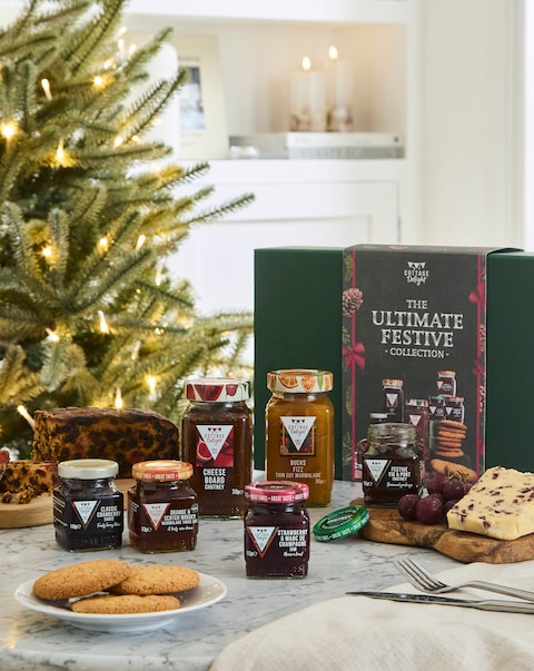 Cottage Delight Ultimate Festive Collection