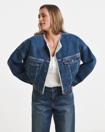 Levi's Collarless Crop Sherpa Trucker