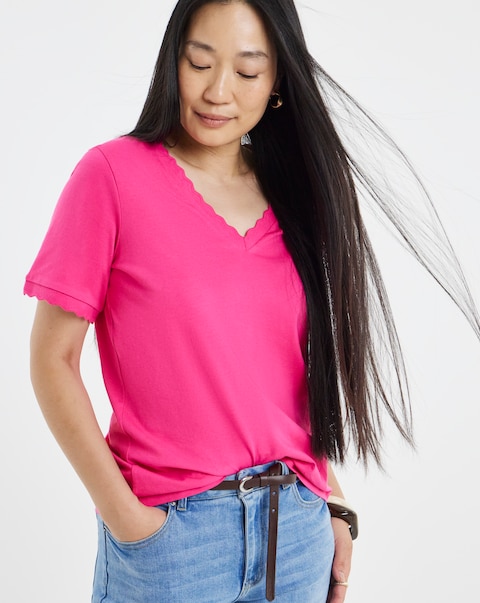 Magenta Scallop V-Neck T-Shirt