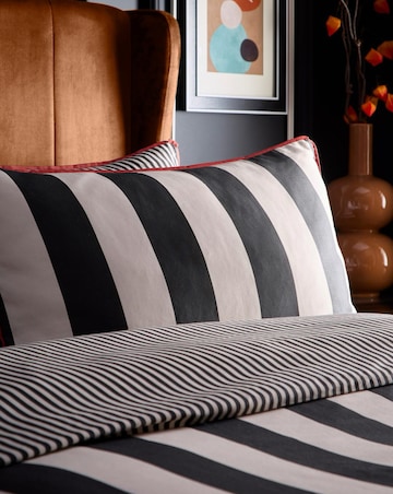 Laurence Llewelyn-Bowen Festivo Circus Stripe Duvet Cover Set