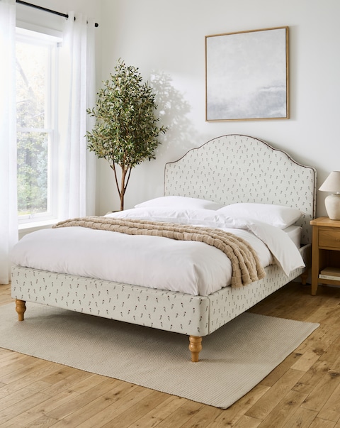 Linnea Floral Bedframe