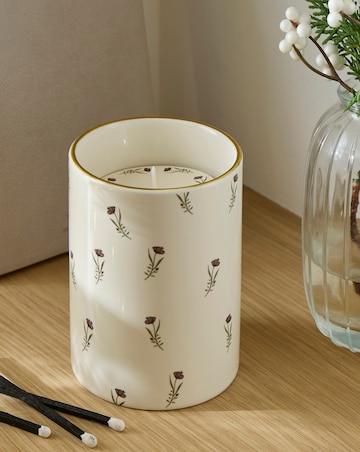 Ceramic Floral Voilet & Iris Candle
