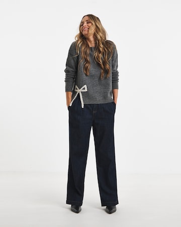 Side Split Bow Jumper