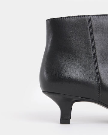 Shayna Pointed Toe Kitten Heel Leather Ankle Boots - Extra Wide Fit (EEE)