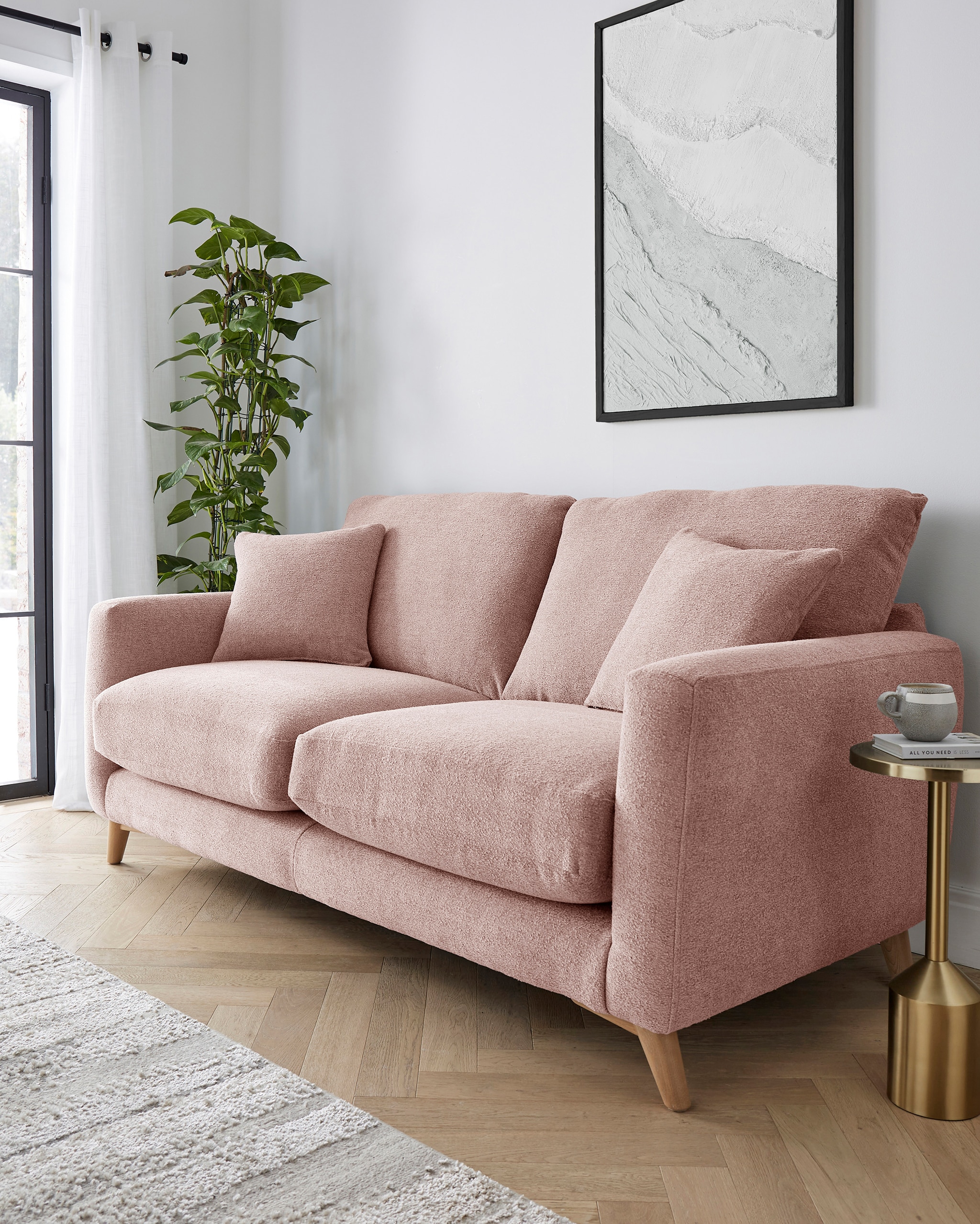 Sofa in soft pink