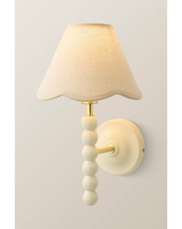 ValueLights Bobble Cream Wall Light with Natural Trim Scallop Shade