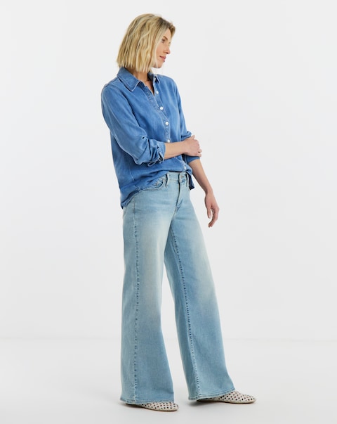 Levi's 318 Shaping Wide Leg Jeans