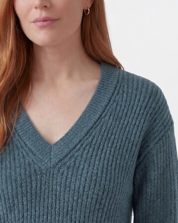 V Neck Peplum Jumper